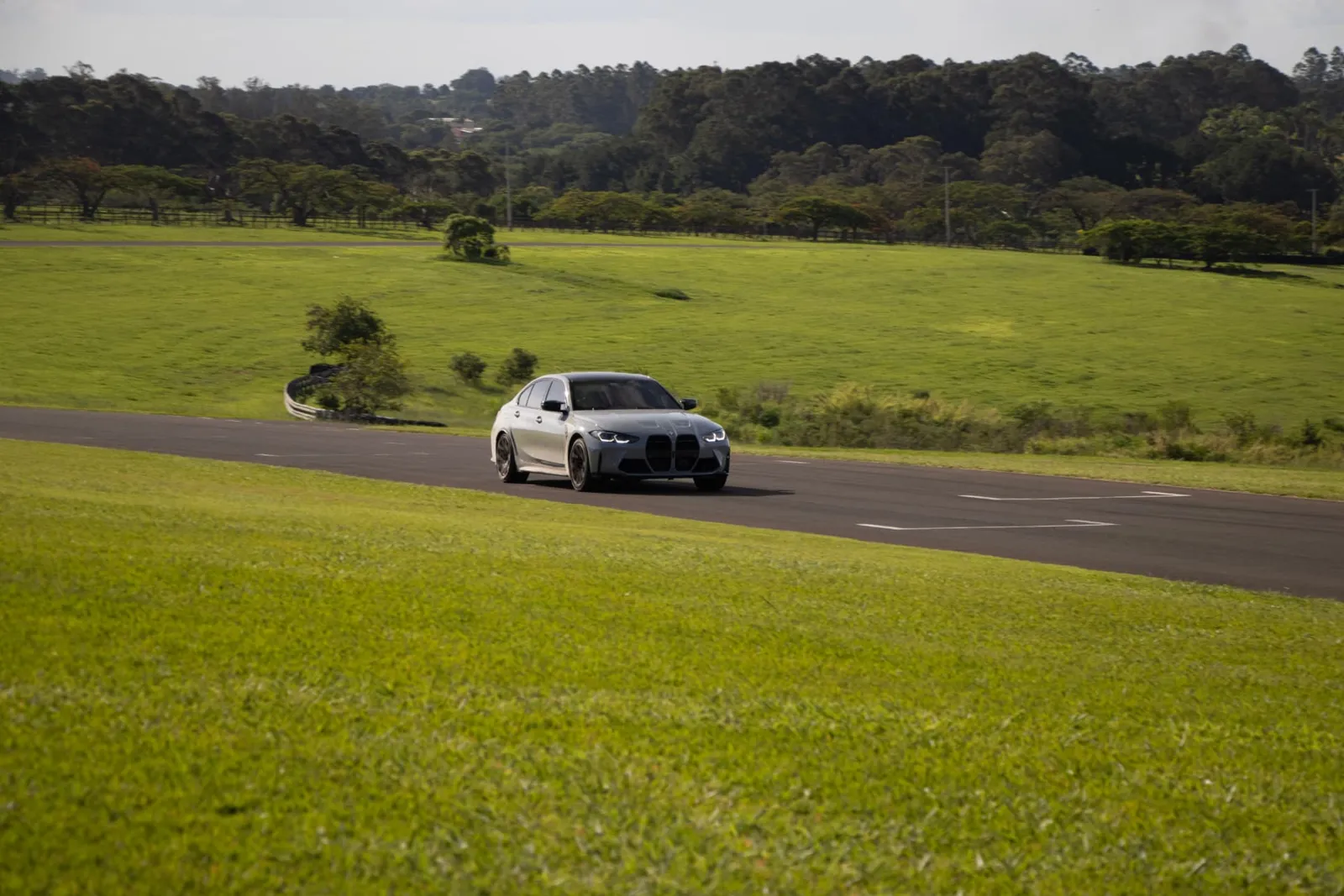 BMW M3 em ação na pista
